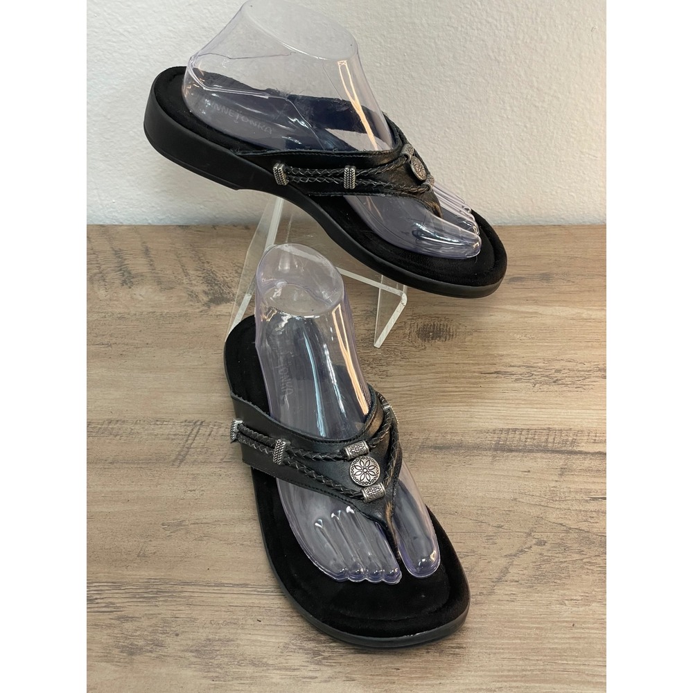 Minnetonka Silverthorne 360 Leather Thong Sandals Western Concho Braided 9 Black